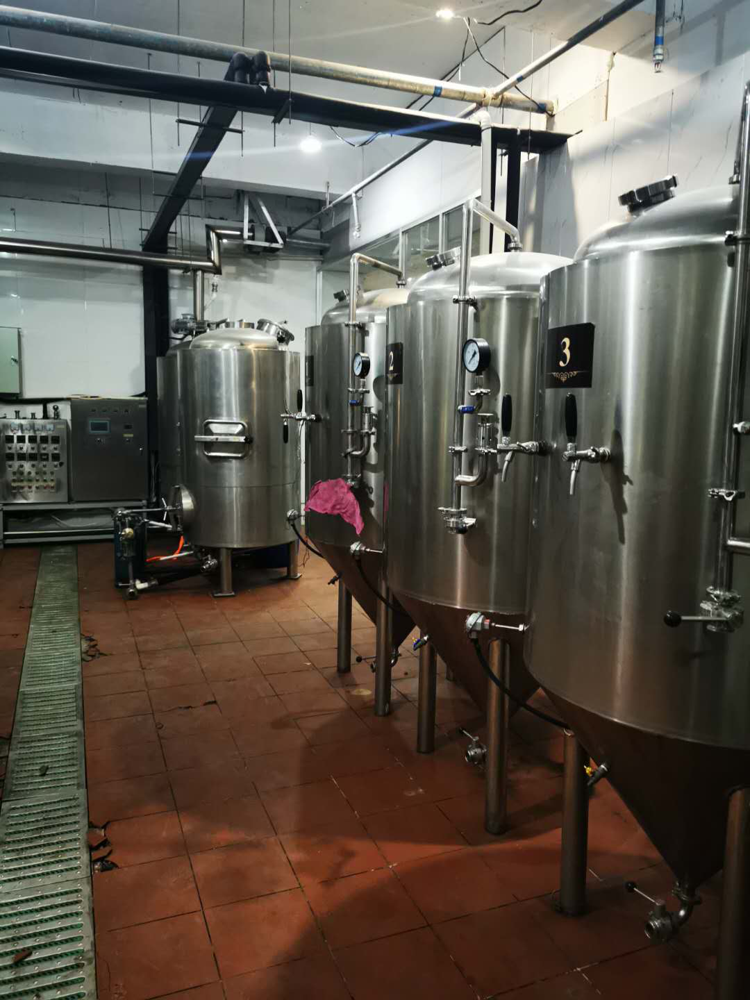 SUS304 ALL in one home craft beer brewing equipment and system made by WEMAC factory widely used in hotel